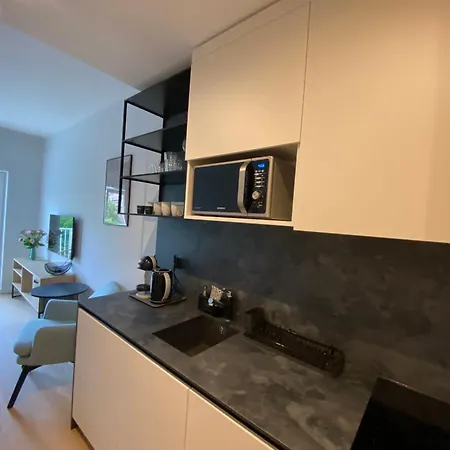 Blue Plac Wolnosci 6 アパート